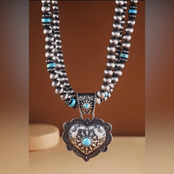 Turquoise Navajo Heart Necklace - Picture 3 of 4